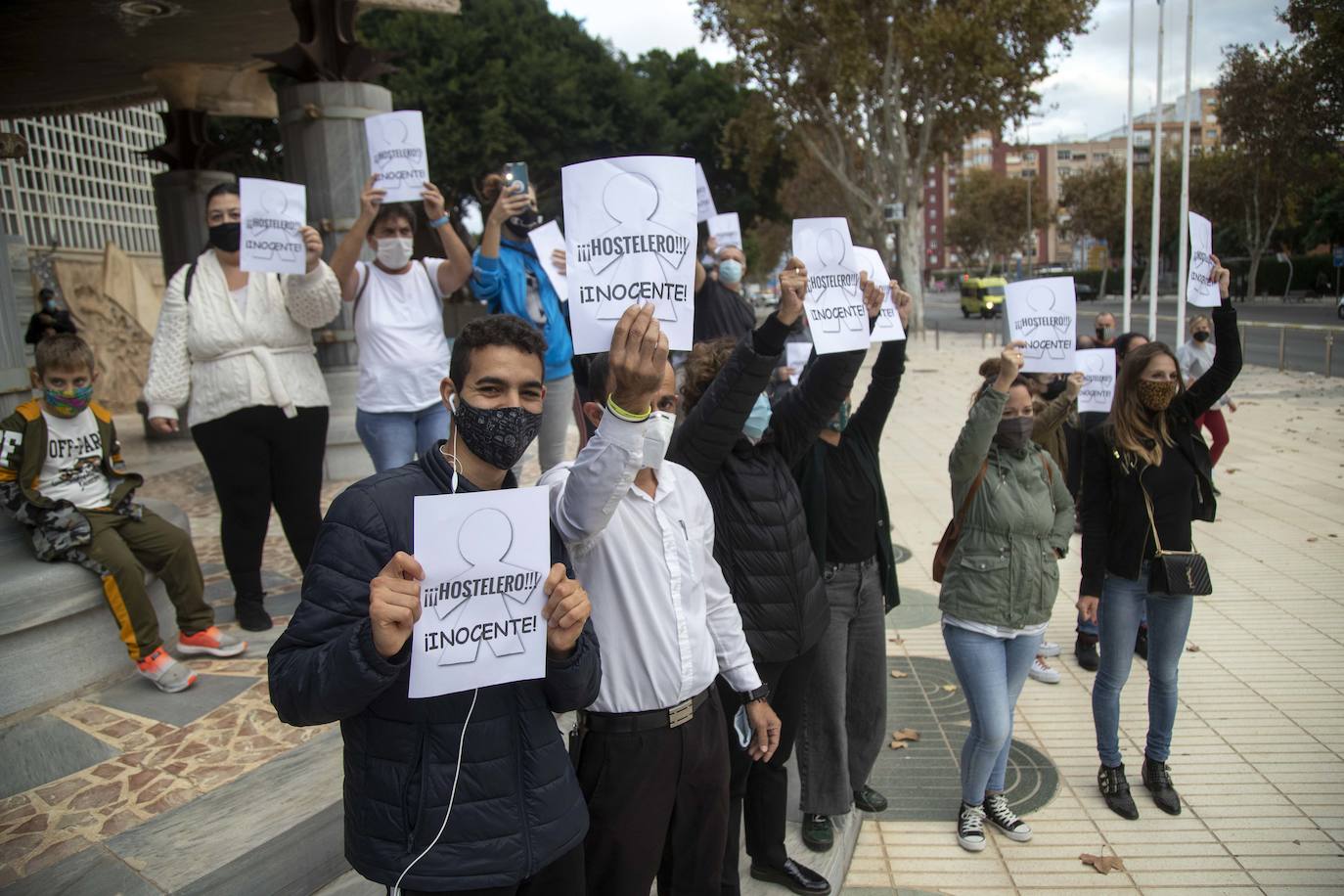 Fotos: Protesta de los hosteleros de Cartagena