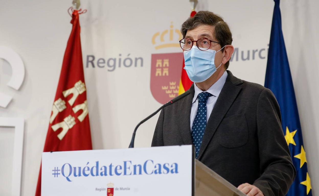 El consejero de Salud, Manuel Villegas, este jueves.