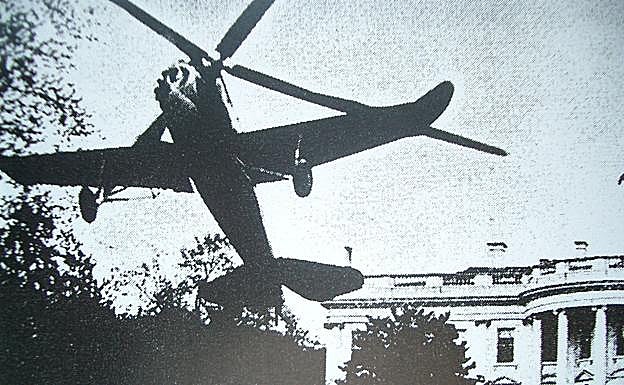 Washington. El autogiro despegando de la Casa Blanca el 20/01/1932 tras ser recibido el inventor por el presidente Hoover.