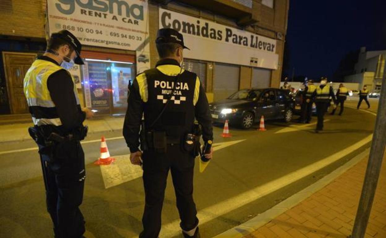 Agentes de la Policía Local de Murcia en una foto de archivo.