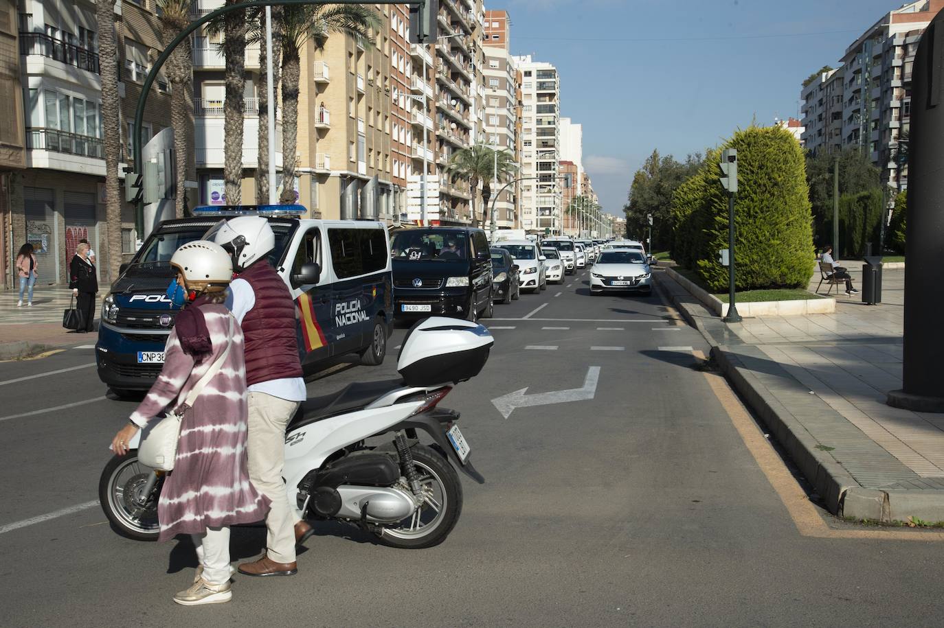 Fotos: Manifestación de hosteleros por las calles de Cartagena hasta la Asamblea Regional