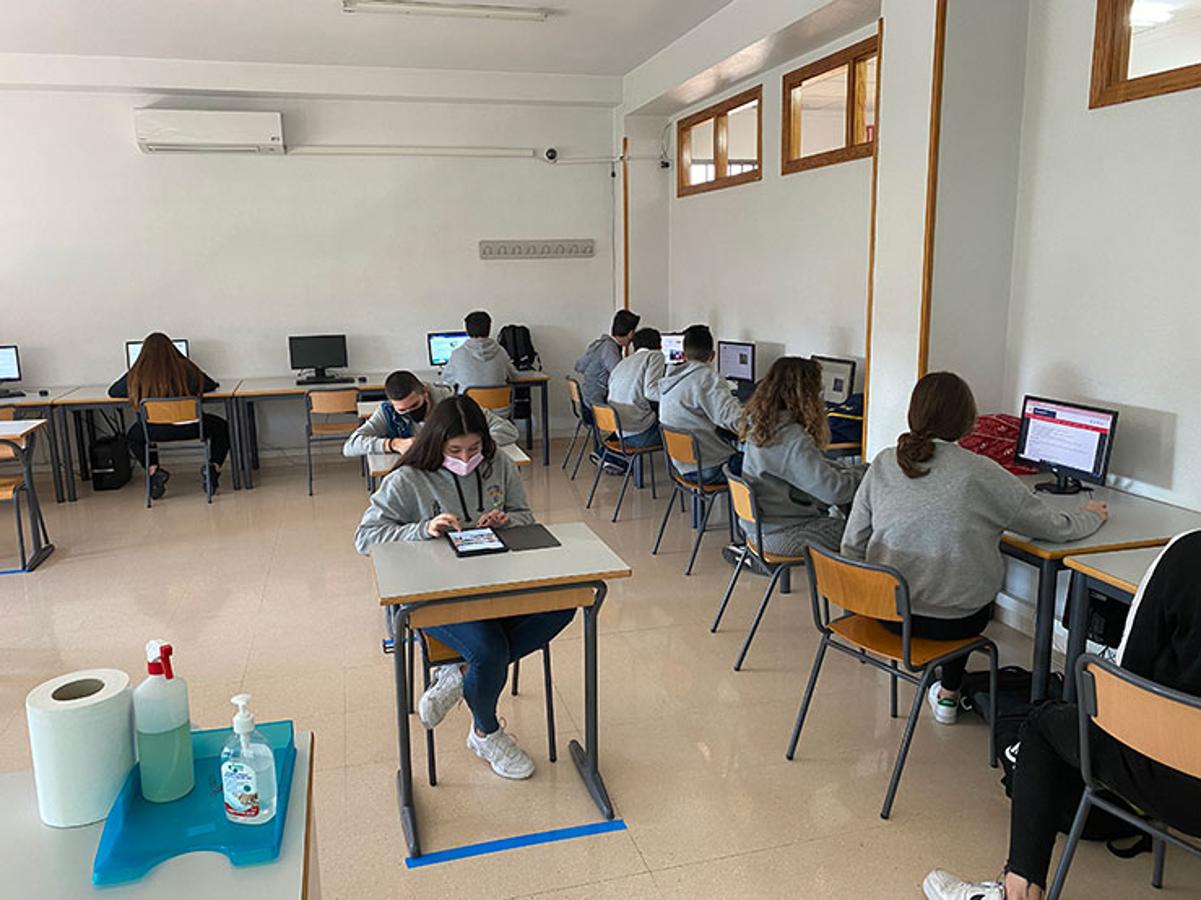 Equipos del colegio Cipriano Galea de La Ñora