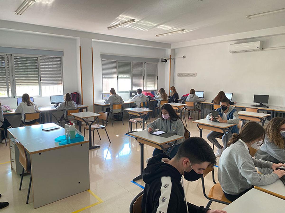 Equipos del colegio Cipriano Galea de La Ñora