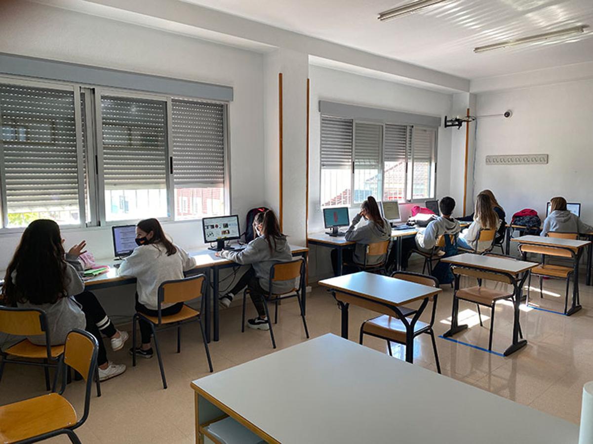 Equipos del colegio Cipriano Galea de La Ñora