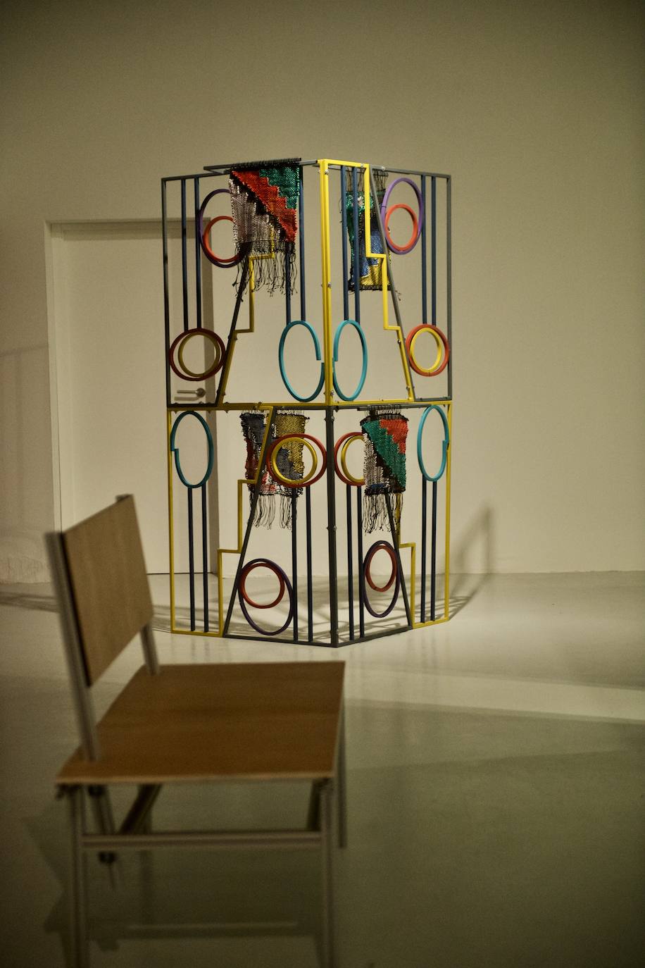 Fotos: Lorenzo Sandoval lleva al Párraga su proceso creativo con ‘Shadow Writing’