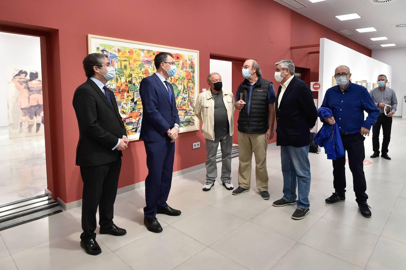 Inauguración de la exposición 1952-1955 en la planta baja de la Casa Consistorial de Murcia, la llamada Sala de La Glorieta