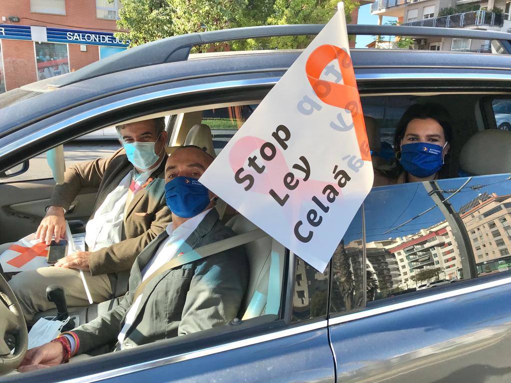 Fotos: La &#039;marea naranja&#039; recorre el centro de Murcia contra la &#039;ley Celaá&#039;