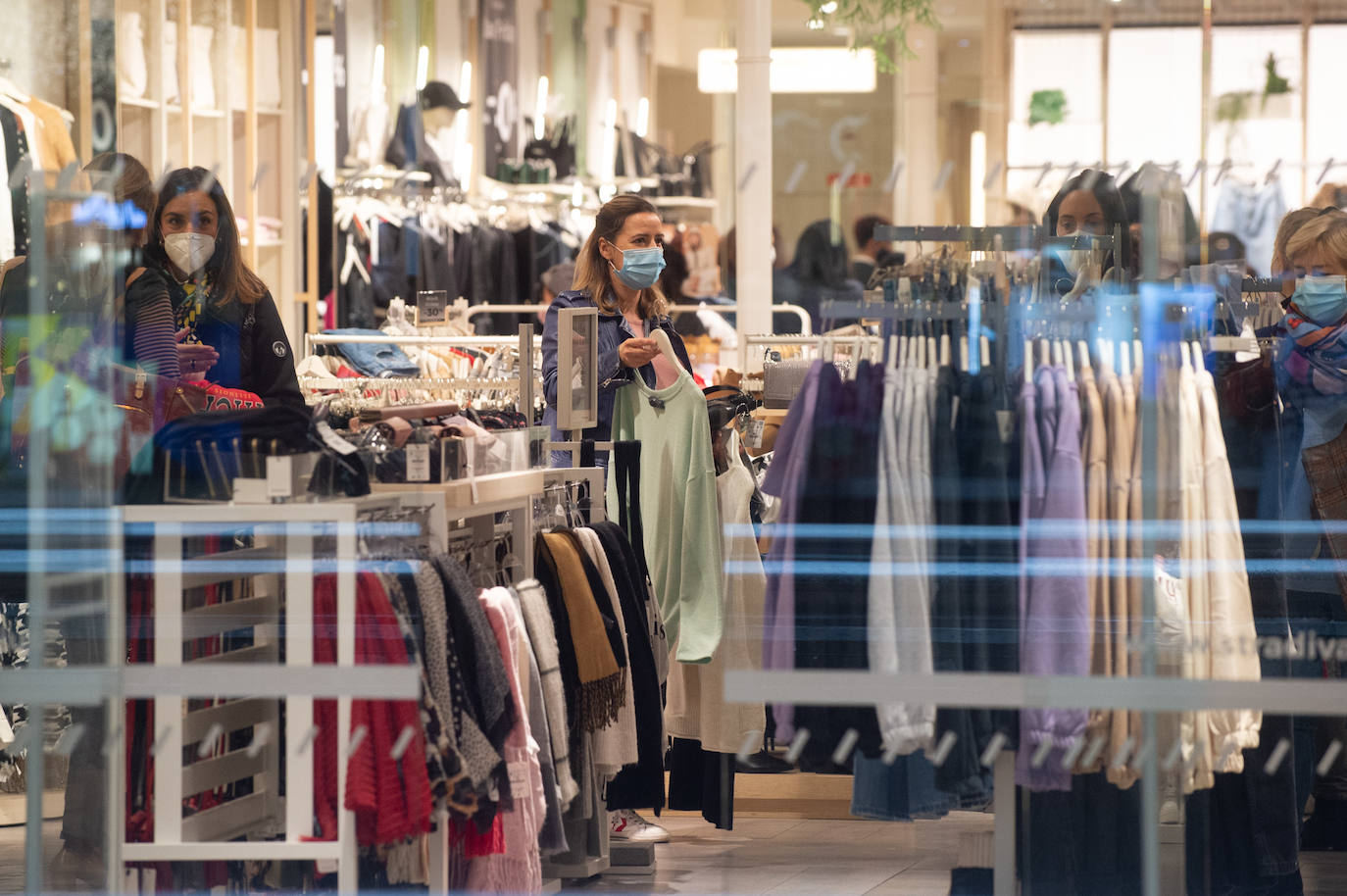 Fotos: Viernes negro en las tiendas de Murcia y Cartagena