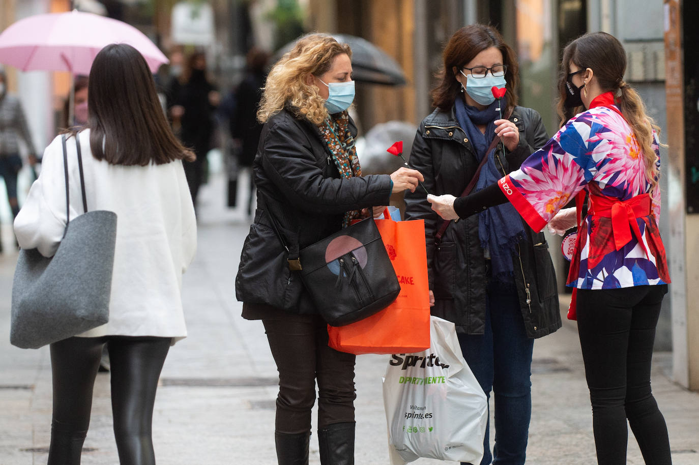 Fotos: Viernes negro en las tiendas de Murcia y Cartagena