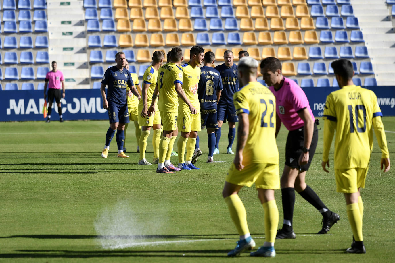 Fotos: Victoria del UCAM CF ante el Lorca Deportiva