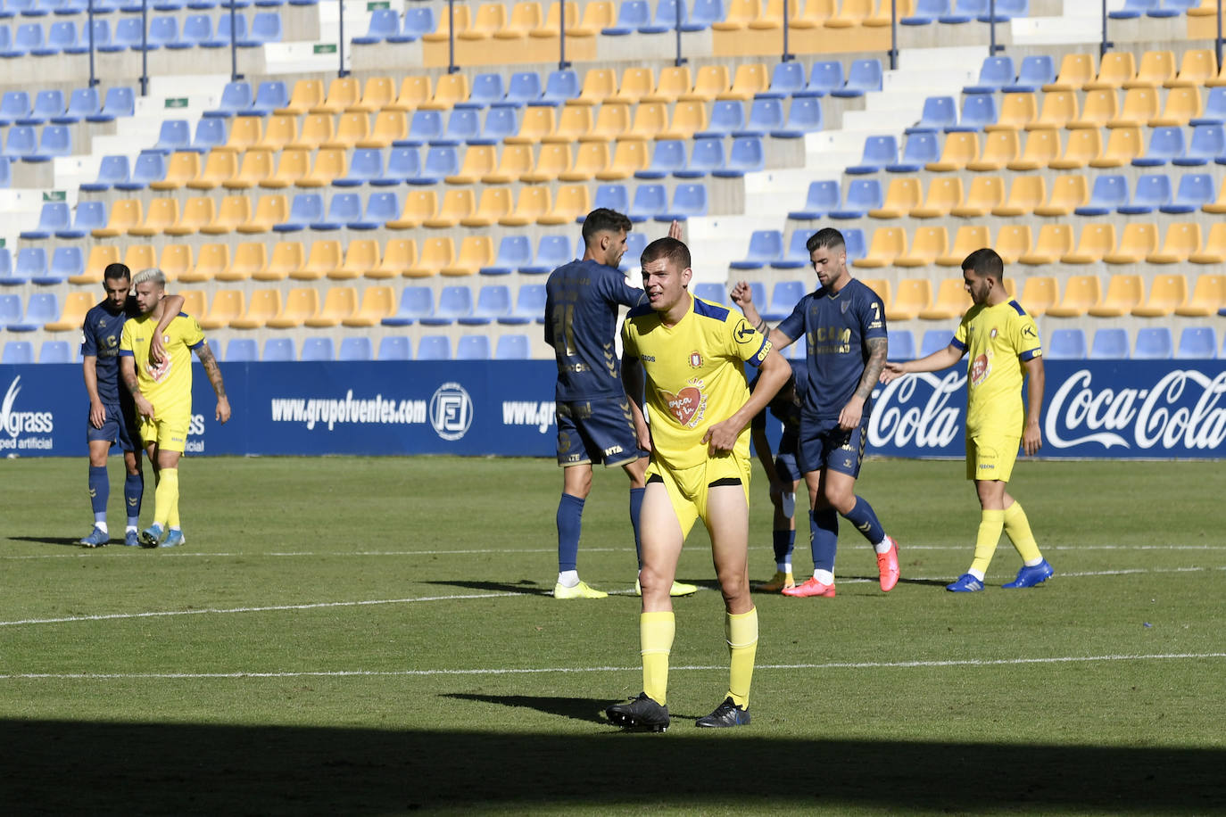 Fotos: Victoria del UCAM CF ante el Lorca Deportiva