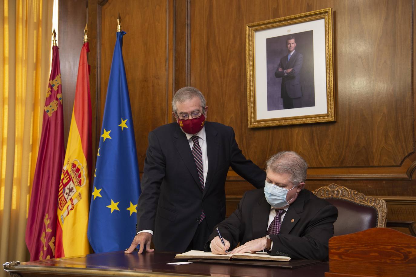 Fotos: La Asamblea Regional homenajea a diez políticos murcianos que participaron en la Constitución de 1812