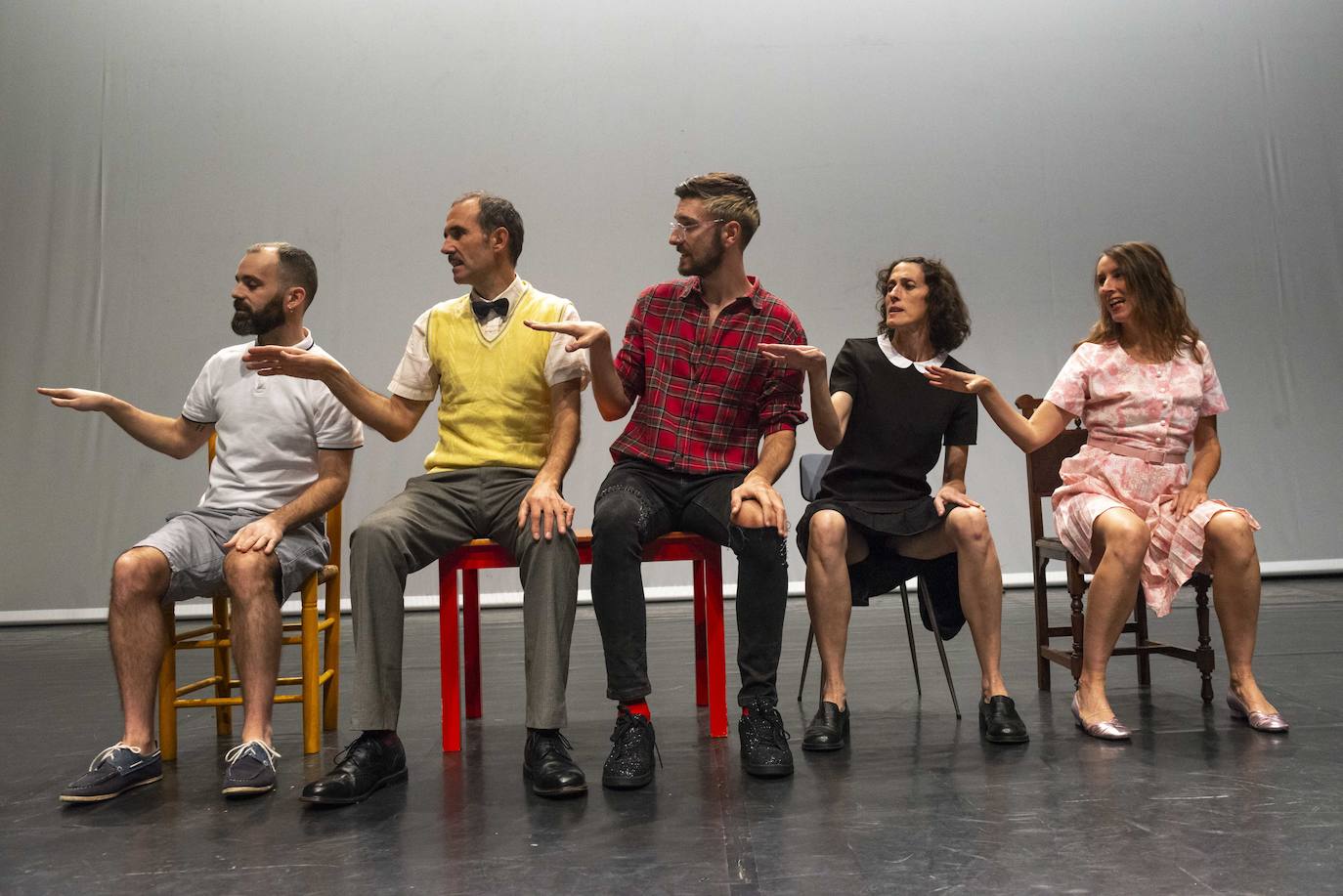 Fotos: El Centro Párraga danza con ‘El resistente y delicado hilo musical’ de Amalia Fernández