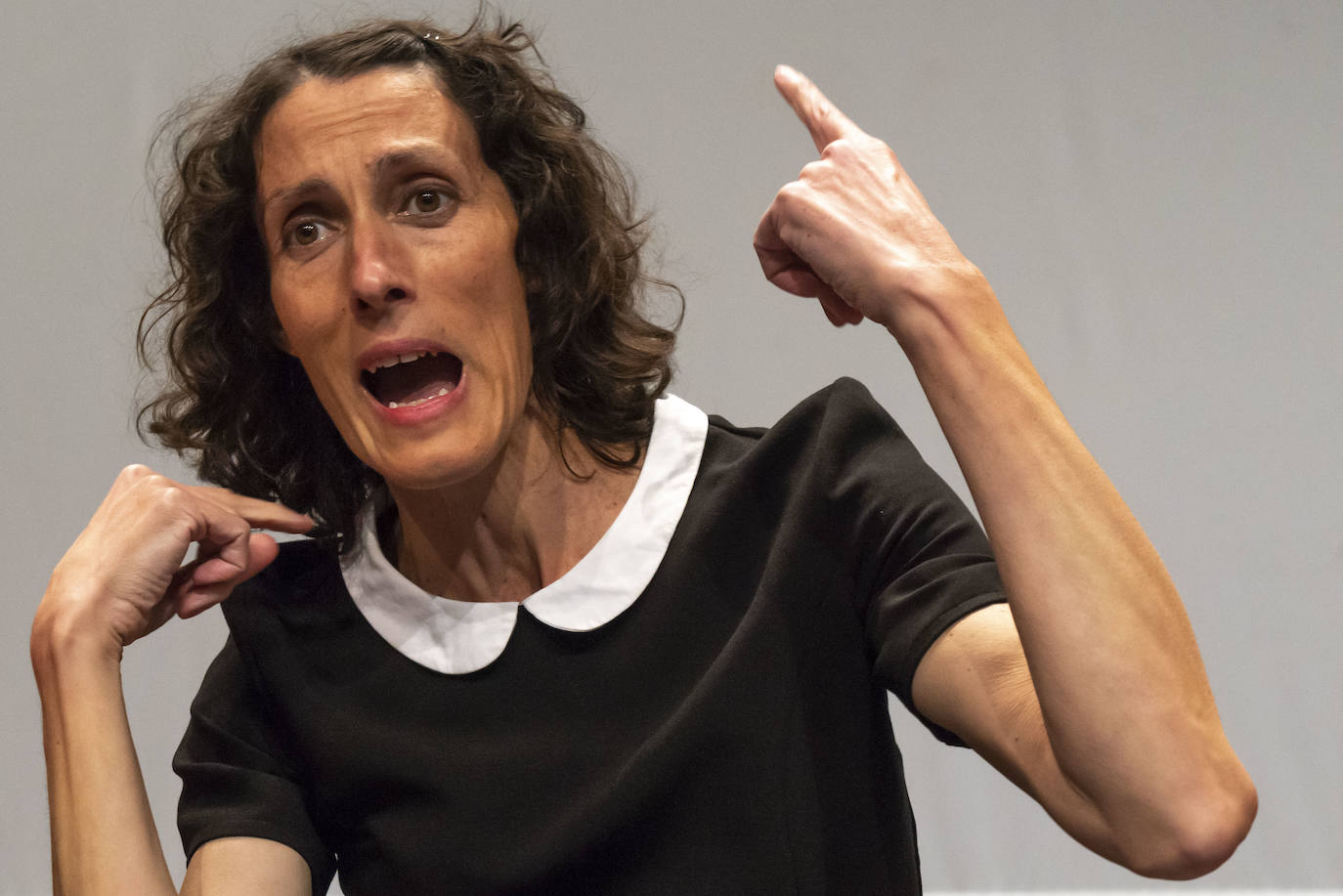 Fotos: El Centro Párraga danza con ‘El resistente y delicado hilo musical’ de Amalia Fernández