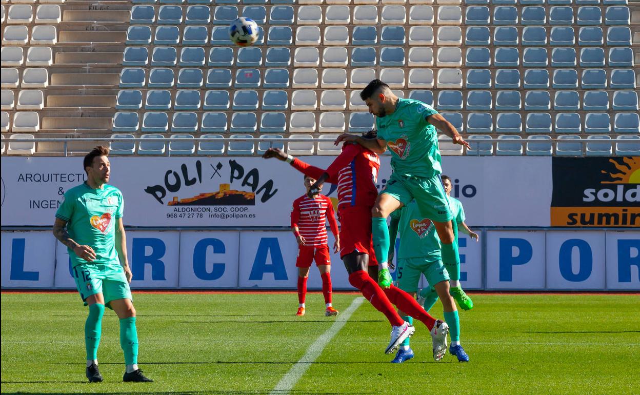 Un lance del partido de este domingo.