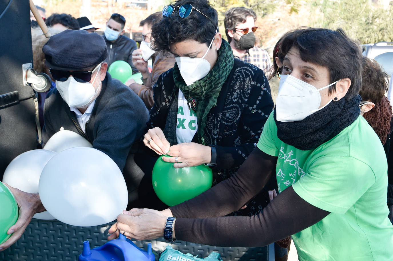 Fotos: Una manifestación con decenas de coches y bicis en Murcia exigen el refuerzo de los servicios públicos