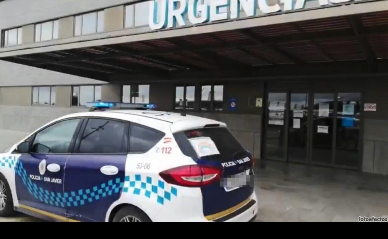 Un delincuente reincidente agrede a dos policías locales de San Javier durante un arresto