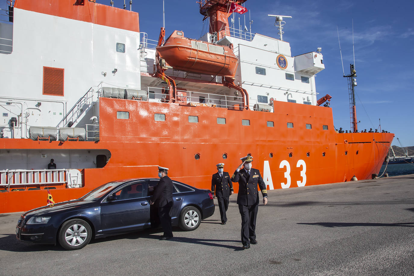 Fotos: El buque &#039;Hespérides&#039;, de la Armada Española, sale hacia la Antártida