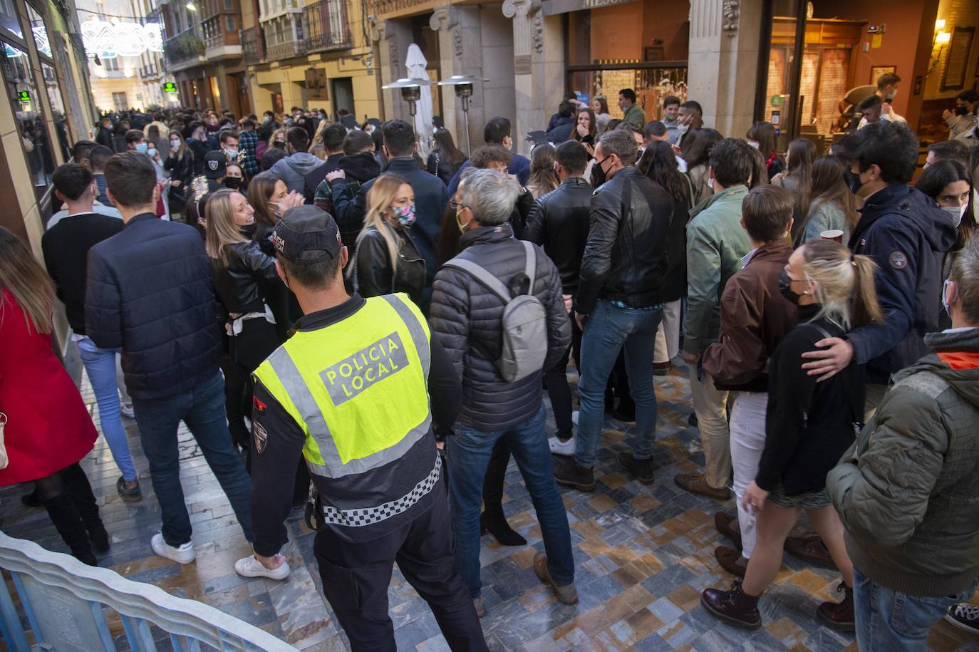 Fotos: Ambiente en Cartagena durante el &#039;tardeo&#039; de Nochevieja