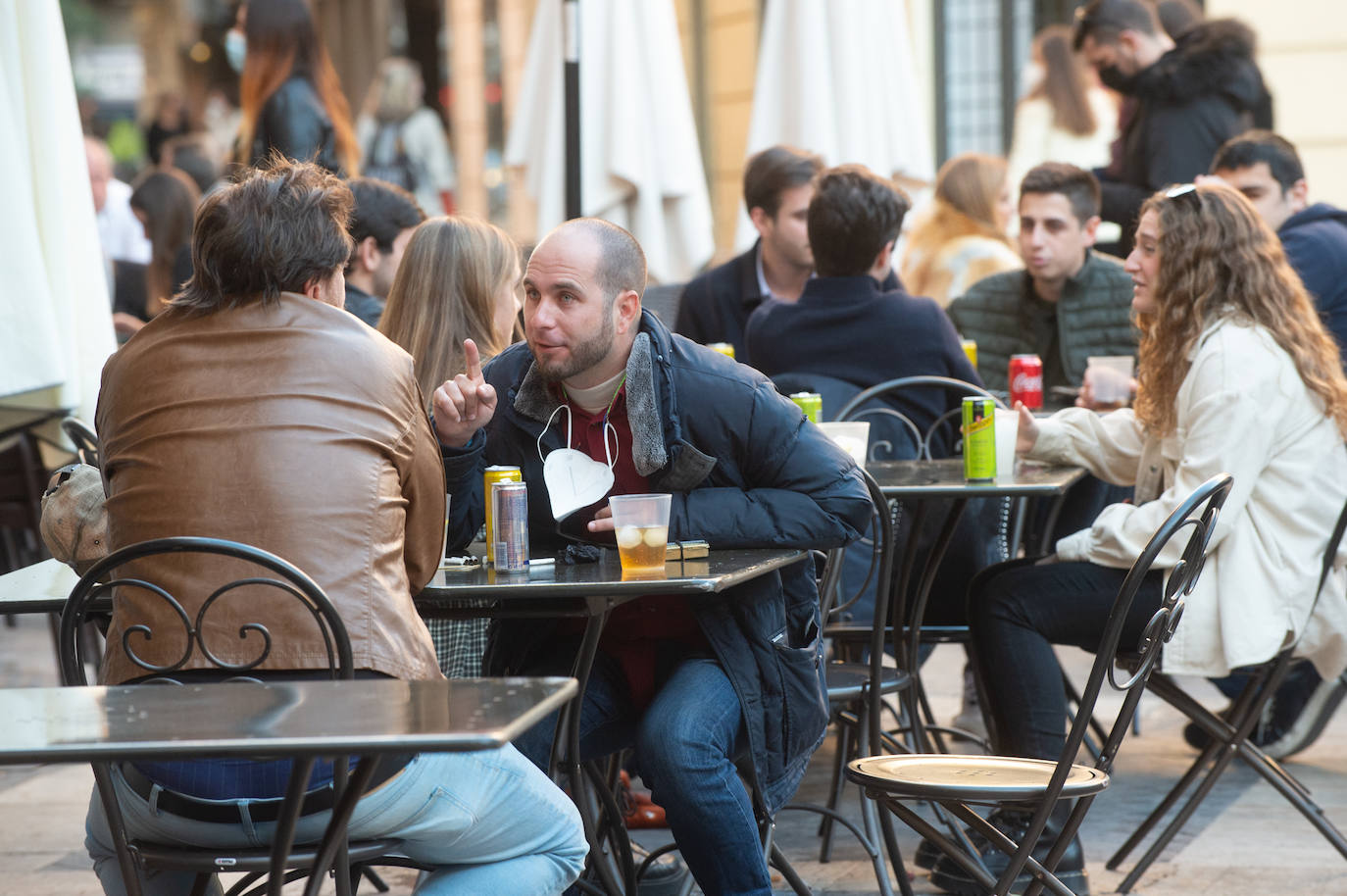 Fotos: Ambiente en Murcia durante el aperitivo y el &#039;tardeo&#039; de Nochevieja