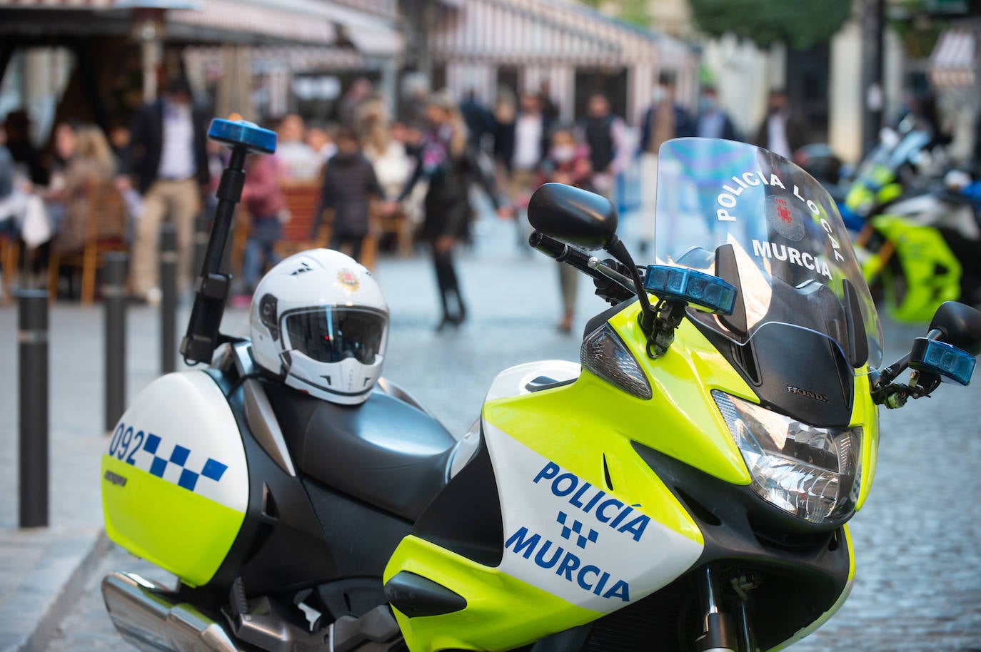 Fotos: Ambiente en Murcia durante el aperitivo y el &#039;tardeo&#039; de Nochevieja