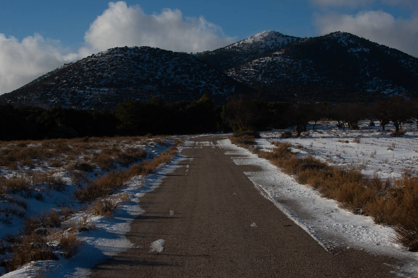 Fotos: El 2021 llega con nieve a Moratalla y Caravaca