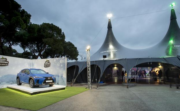 Un Lexus UX 250h, protagonista en la exposición de dinosaurios en Madrid