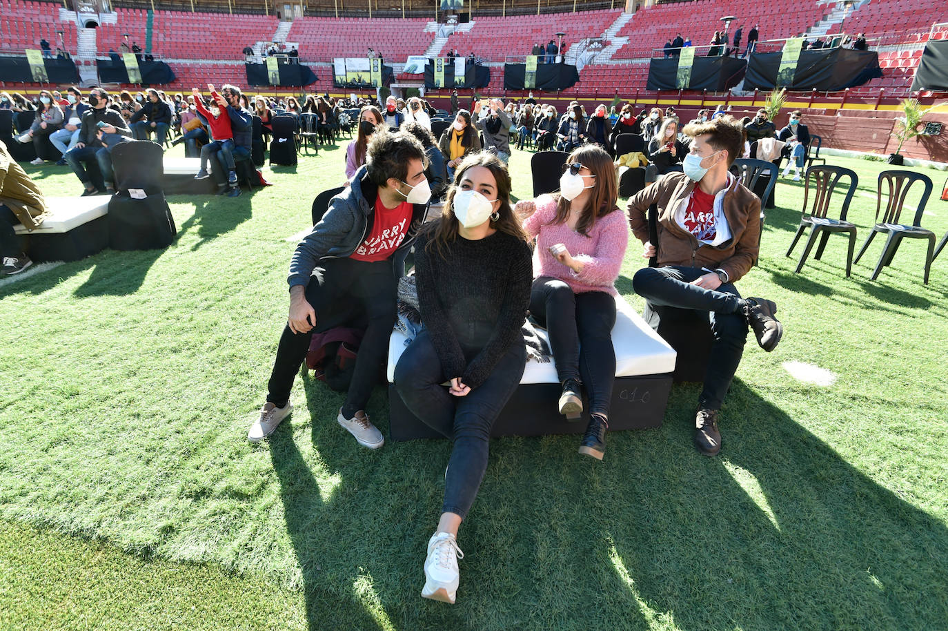 Fotos: Varry Brava y Don Fluor reciben con música el 2021