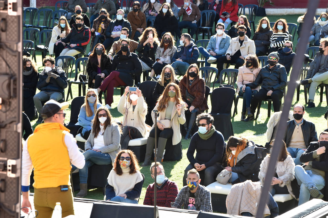 Fotos: Varry Brava y Don Fluor reciben con música el 2021