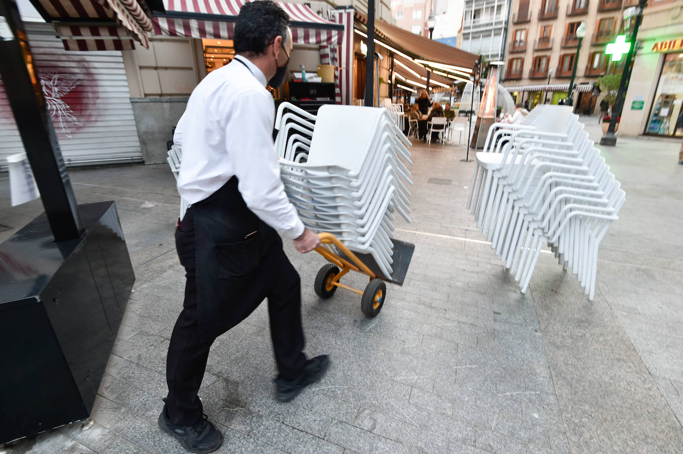 Fotos: Los bares cierran en Murcia en víspera de Reyes