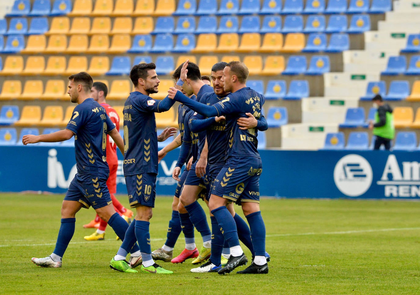 Fotos: La victoria del UCAM sobre el Recreativo Granada, en imágenes