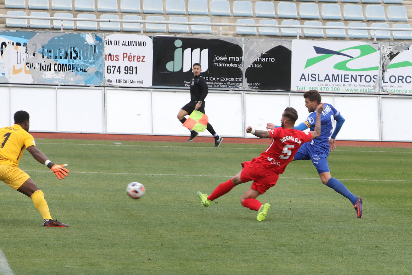 Fotos: La derrota del Lorca Deportiva ante el Linares Deportivo, en imágenes