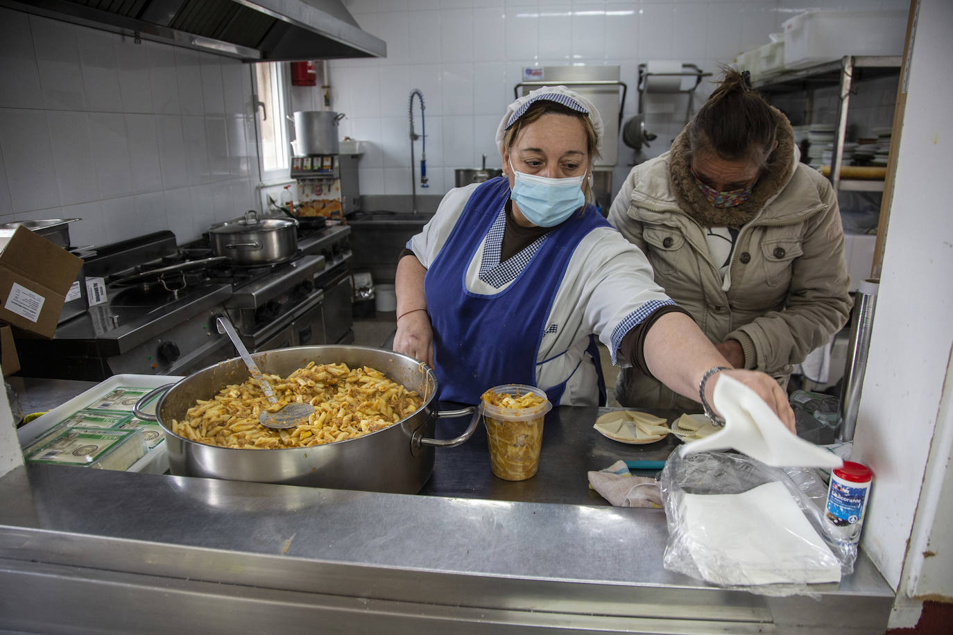 Fotos: Más de 1.100 personas reciben ayuda social en Cartagena por la ola de frío