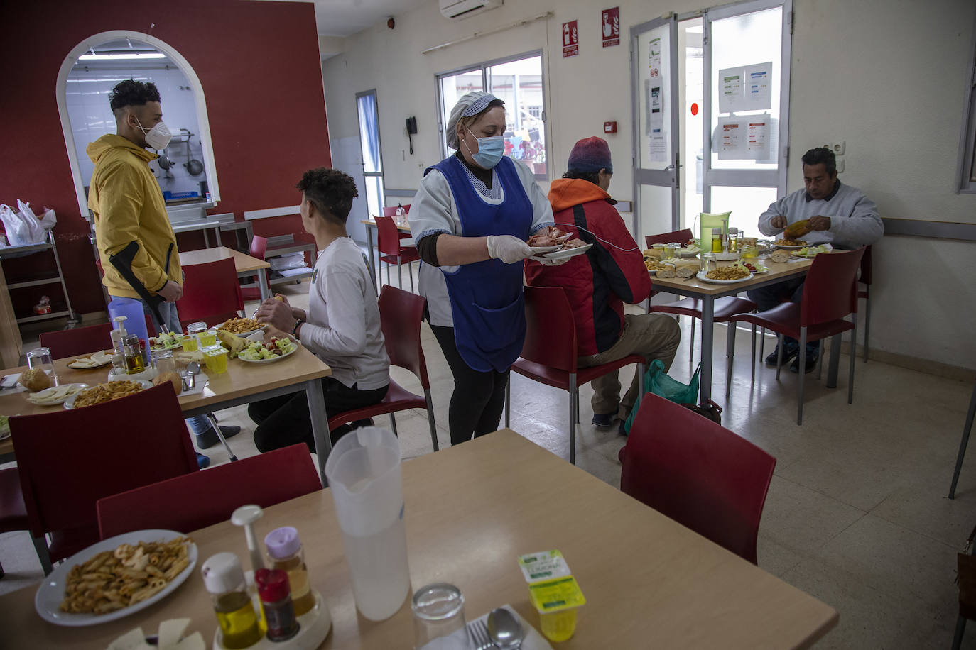 Fotos: Más de 1.100 personas reciben ayuda social en Cartagena por la ola de frío