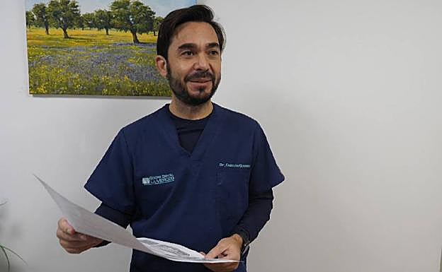 El dentista Pedro Caballero. 