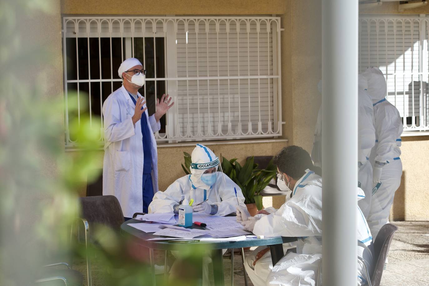 Fotos: Un brote activo de Covid-19 en la residencia Carlos Soriano de Molina de Segura