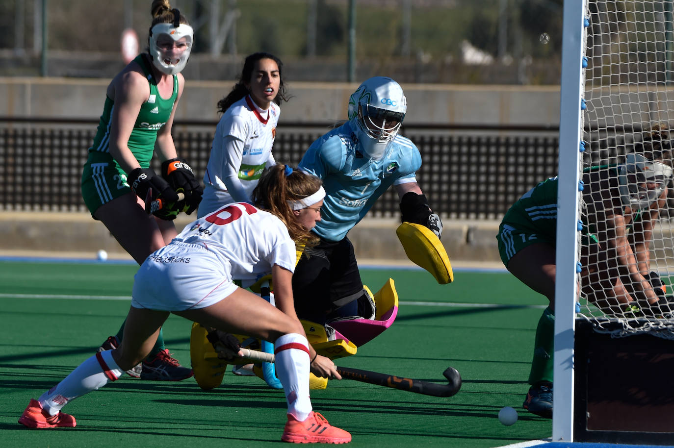 Fotos: La selección de hockey disfruta en Santomera