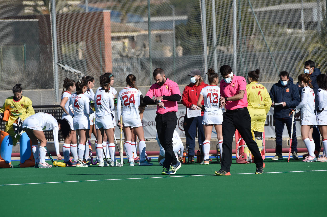 Fotos: La selección de hockey disfruta en Santomera