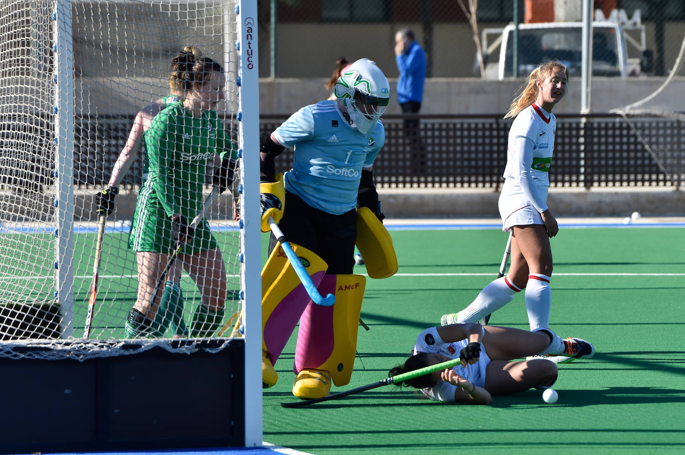 Fotos: La selección de hockey disfruta en Santomera