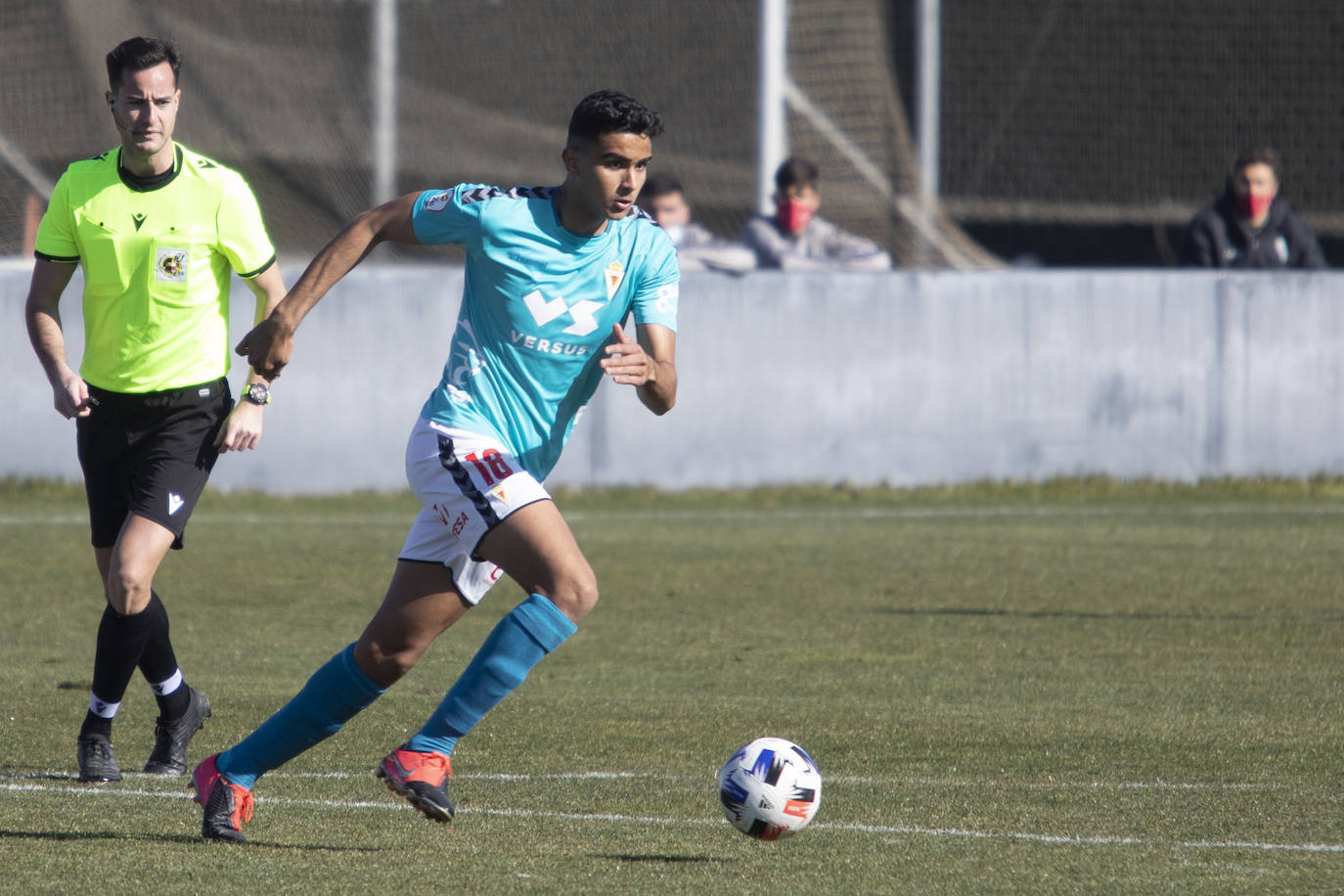 Fotos: El Murcia logra un triunfo de oro en Granada