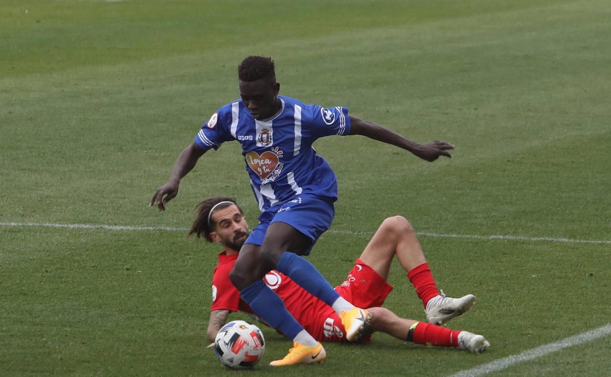 El Lorca quiere sonreír ante un rival en racha ascendente