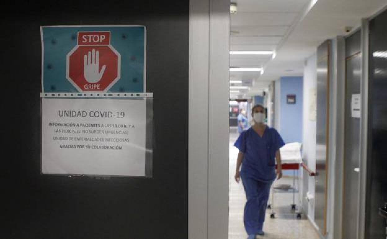 Unidad de cuidados intensivos de un hospital.