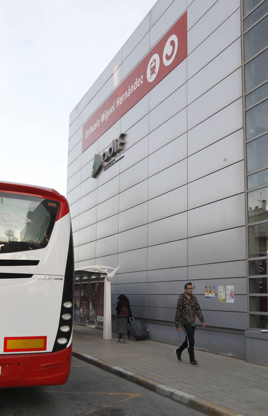 Fotos: Renfe rebaja el servicio de trenes por Cieza para potenciar el AVE por Orihuela