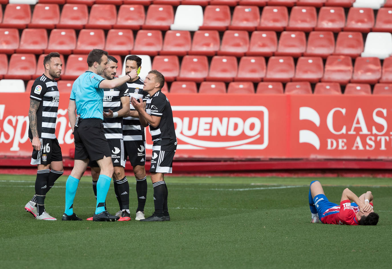 Fotos: Las imágenes del Sporting - FC Cartagena