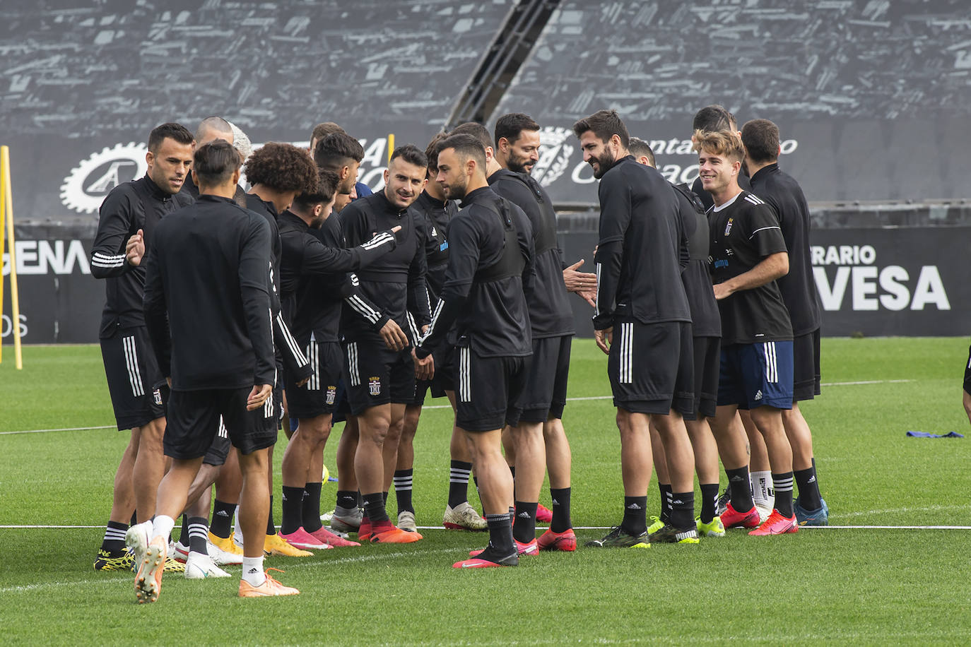 Fotos: Azeez entrena con el Efesé