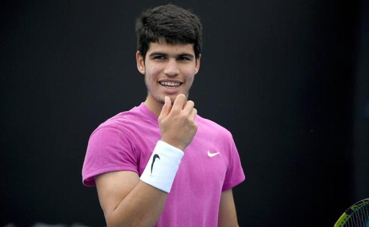 Carlos Alcaraz durante su partido ante Thiago Monteiro en el Great Ocean Road Open.