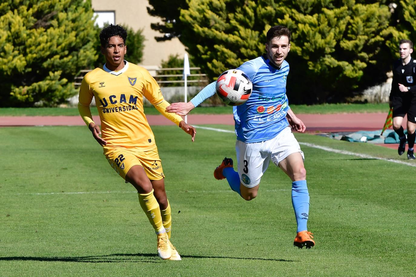 Fotos: La falta de puntería condena a un UCAM que no sale de su mala racha