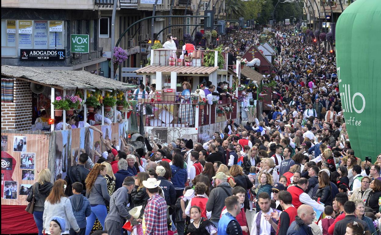 Desfile multitudinario del Bando de la Huerta, en una fotografía de archivo.