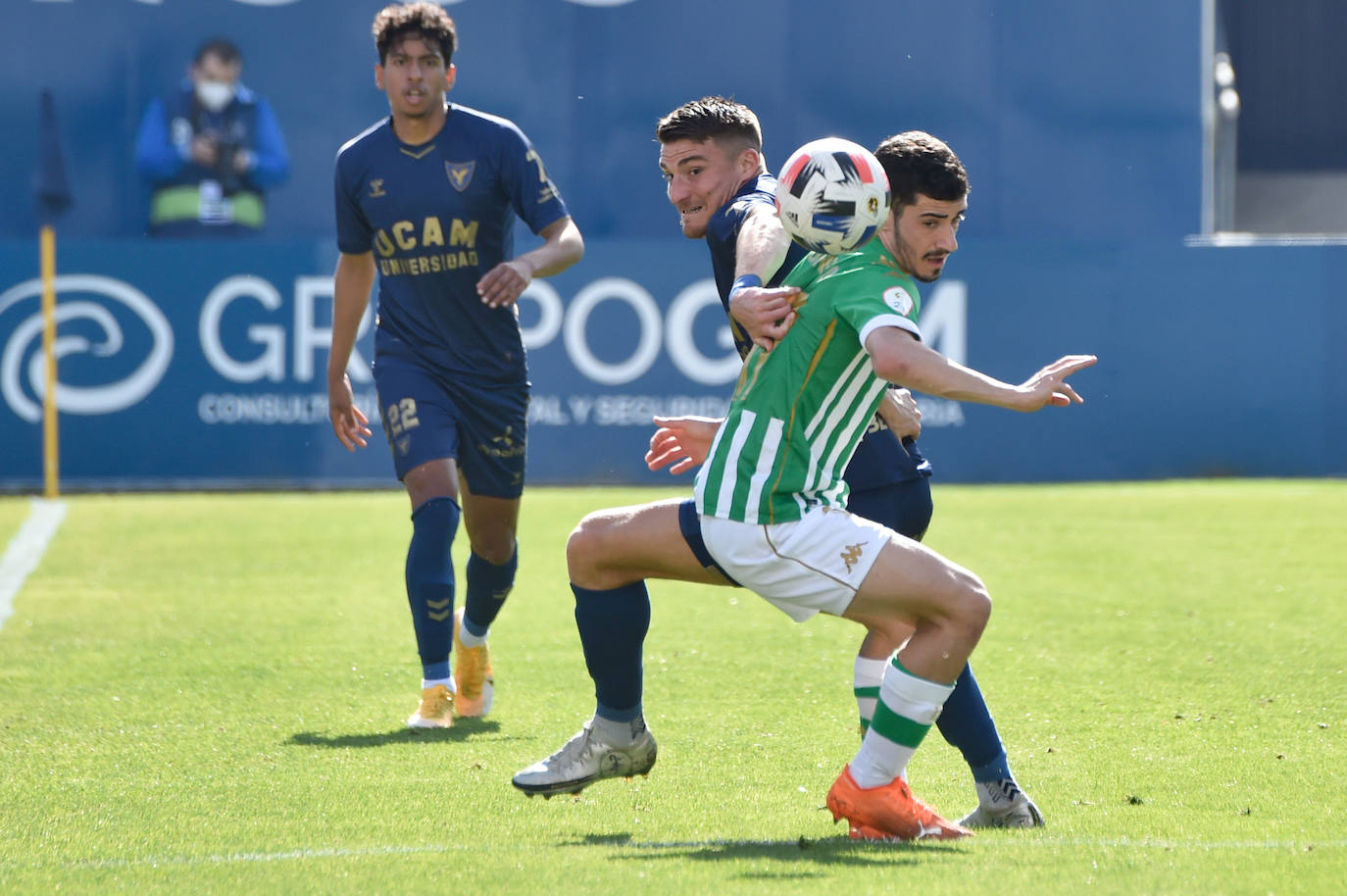 Fotos: El empate entre el UCAM Murcia CF y el Betis, en imágenes
