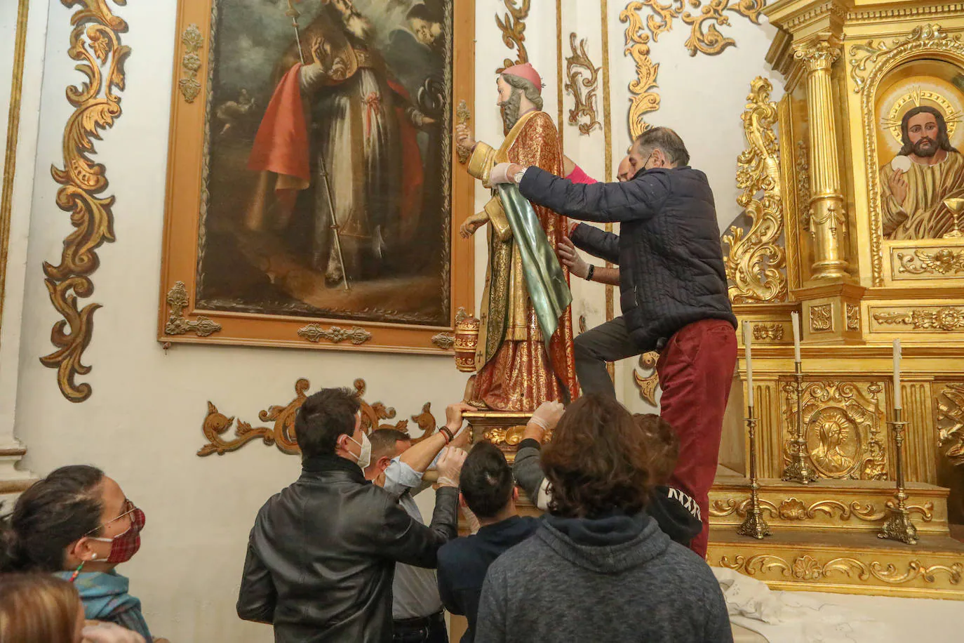 Fotos: La talla de San Clemente de Lorca será recuperada en el Centro Regional de Restauración
